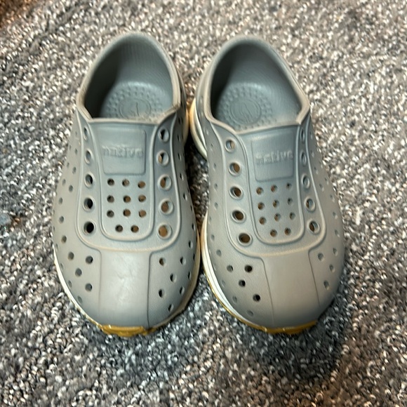 Native Sugarlite Robbie shoes - Picture 1 of 4